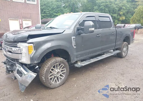 2017 Ford F-250 Lariat from USA, damaged, VIN 1FT7W2B60HEF03651